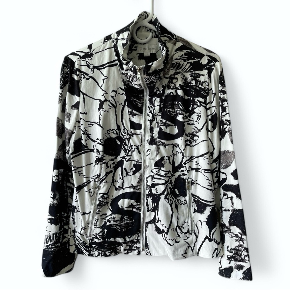 Erin London Black and White Floral Full Zip Drawstring Collar Lightweight Jacket